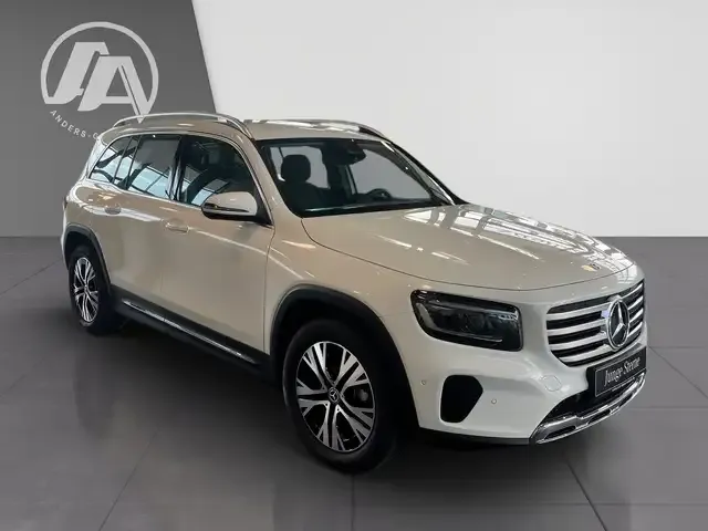 Mercedes-Benz GLB 180