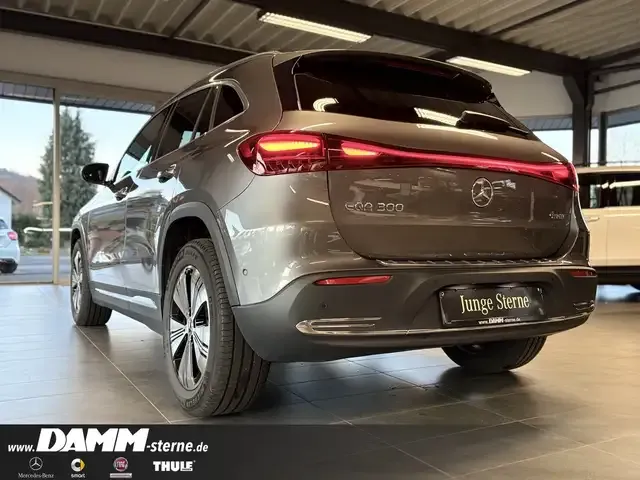Mercedes-Benz EQA 300