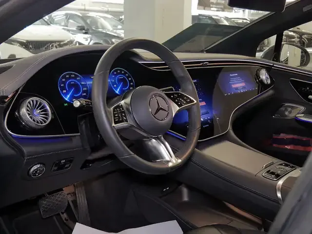 Mercedes-Benz EQE 300