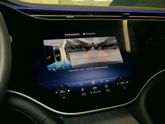 Mercedes-Benz EQE 300