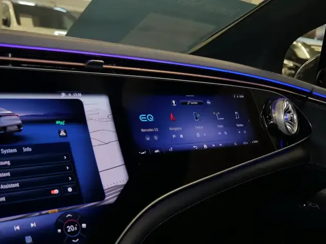 Mercedes-Benz EQE 300