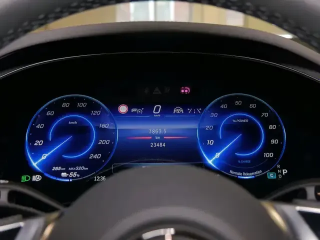 Mercedes-Benz EQE 300