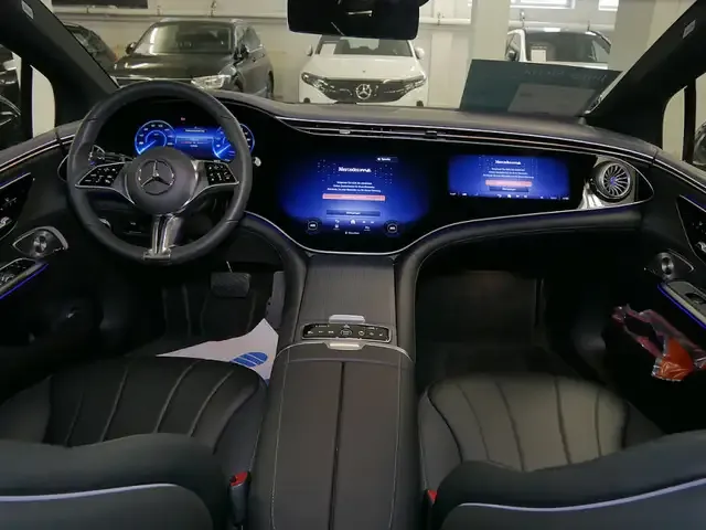 Mercedes-Benz EQE 300