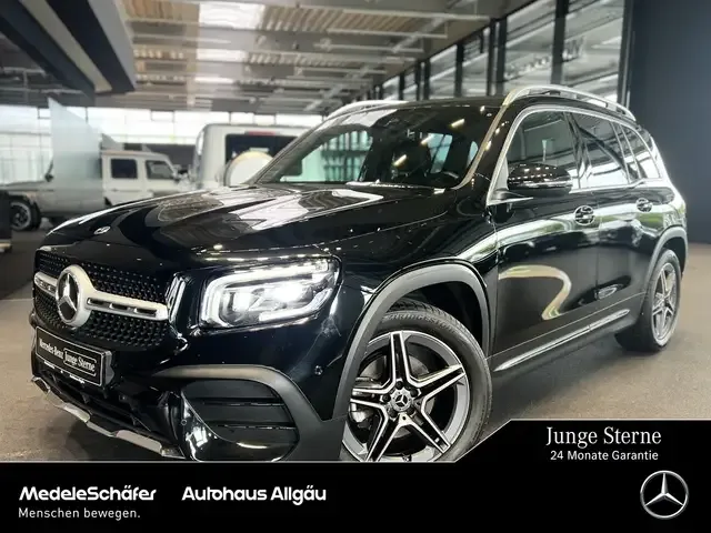 Mercedes-Benz GLB 180
