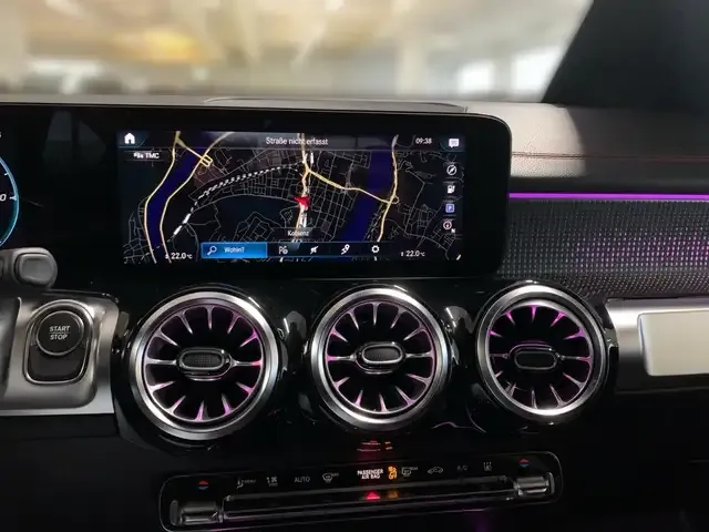 Mercedes-Benz EQB 250