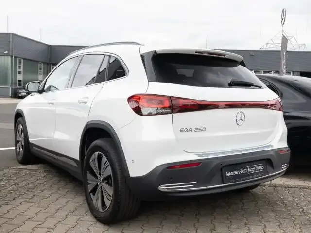 Mercedes-Benz EQA 250