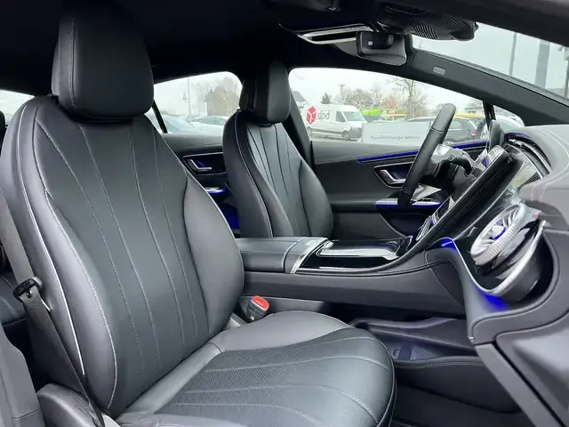 Mercedes-Benz EQE 300