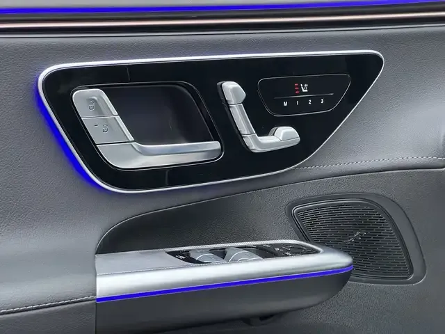 Mercedes-Benz EQE 300