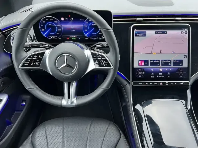 Mercedes-Benz EQE 300