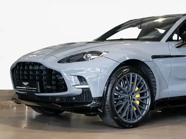 Aston Martin DBX
