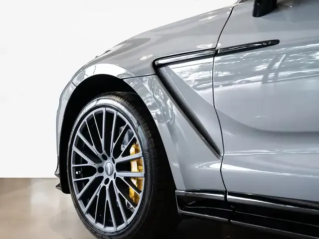 Aston Martin DBX