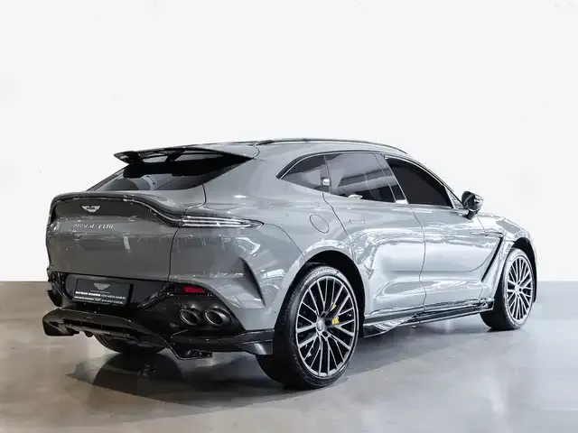 Aston Martin DBX
