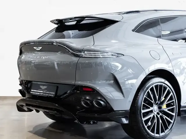 Aston Martin DBX