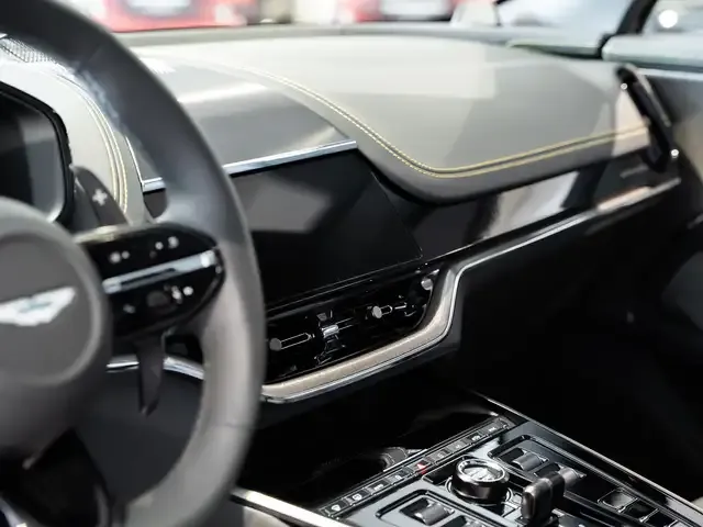 Aston Martin DBX
