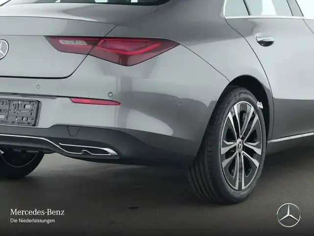 Mercedes-Benz CLA 180