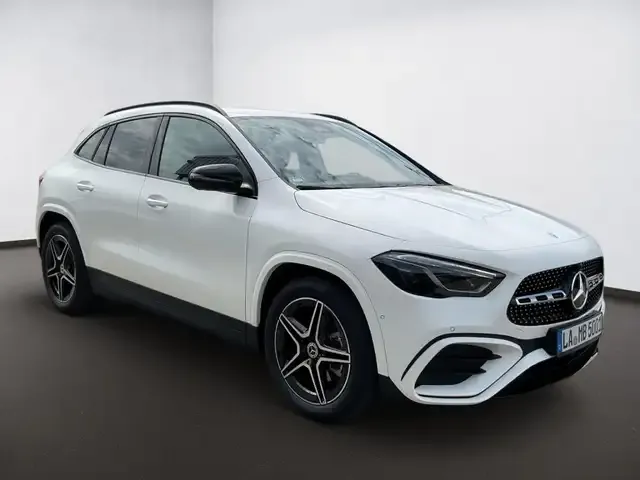 Mercedes-Benz GLA 200