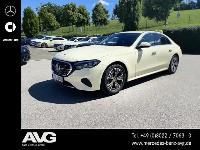 Mercedes-Benz E 200
