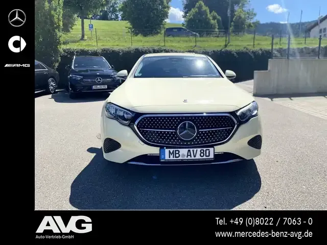 Mercedes-Benz E 200