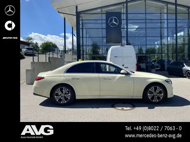 Mercedes-Benz E 200