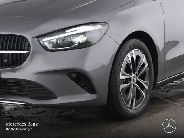 Mercedes-Benz B 220