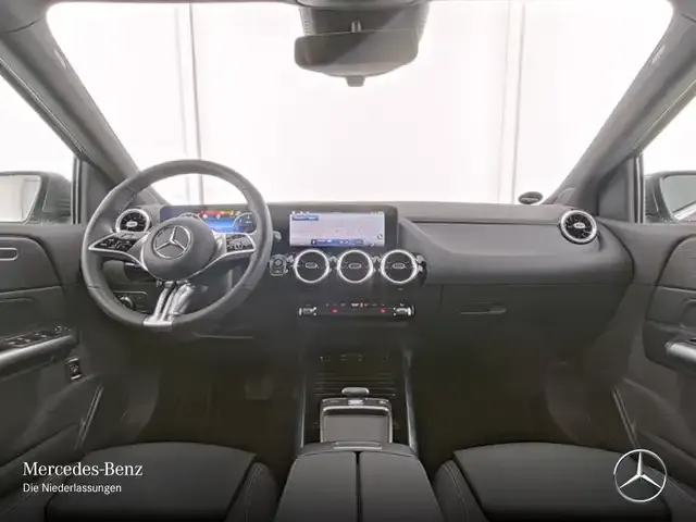 Mercedes-Benz B 220