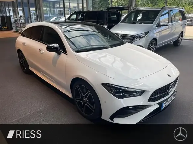 Mercedes-Benz CLA 200