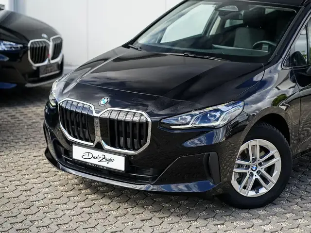 BMW 220