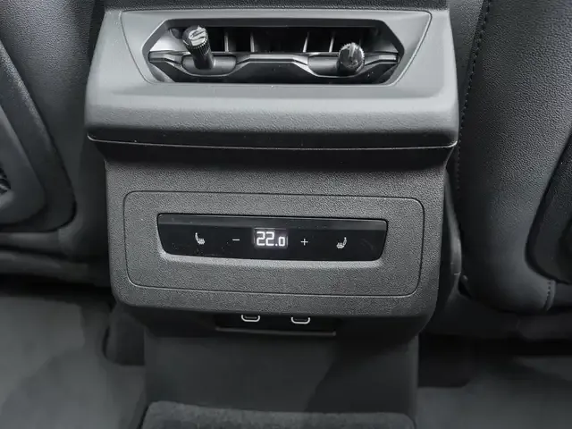 Audi SQ6