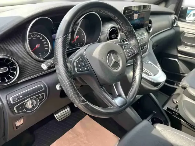 Mercedes-Benz V 300