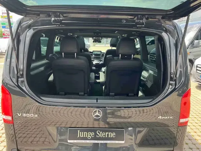 Mercedes-Benz V 300