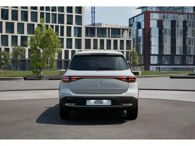 Mercedes-Benz EQB 350