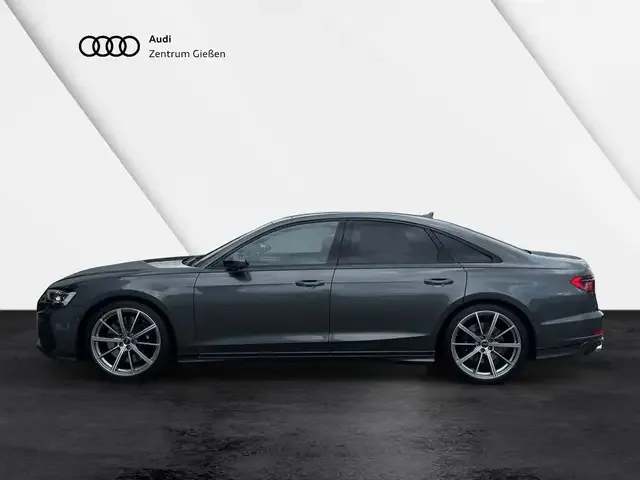 Audi S8