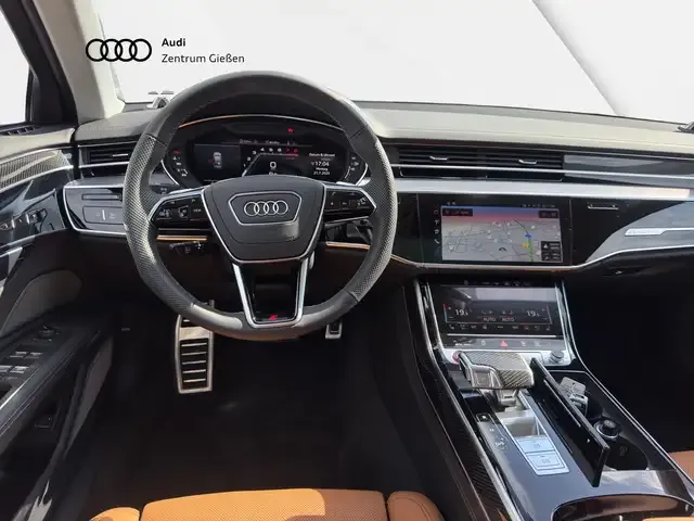 Audi S8