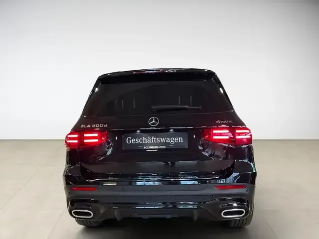 Mercedes-Benz GLB 200