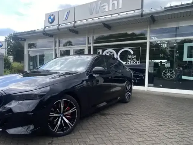 BMW i5