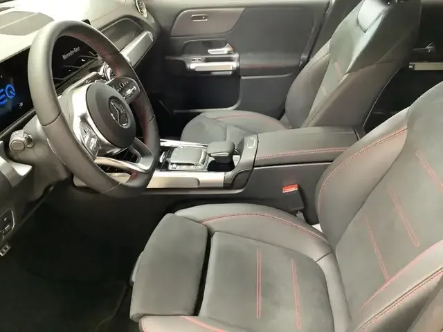 Mercedes-Benz EQB 300