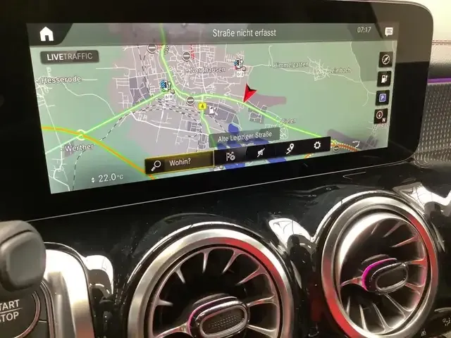 Mercedes-Benz EQB 300