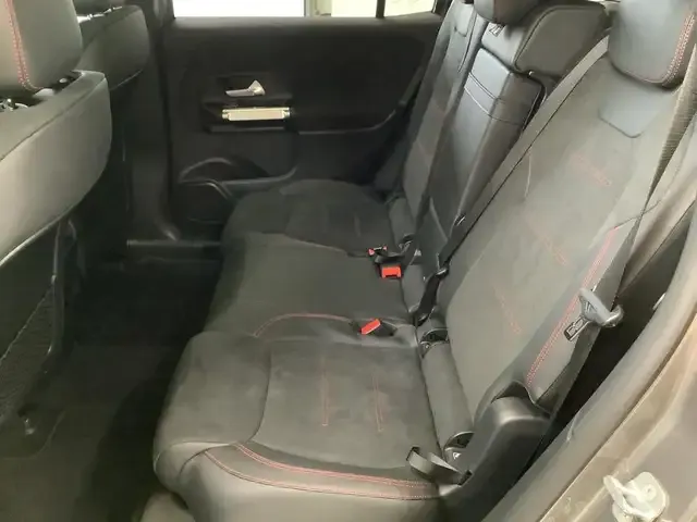 Mercedes-Benz EQB 300