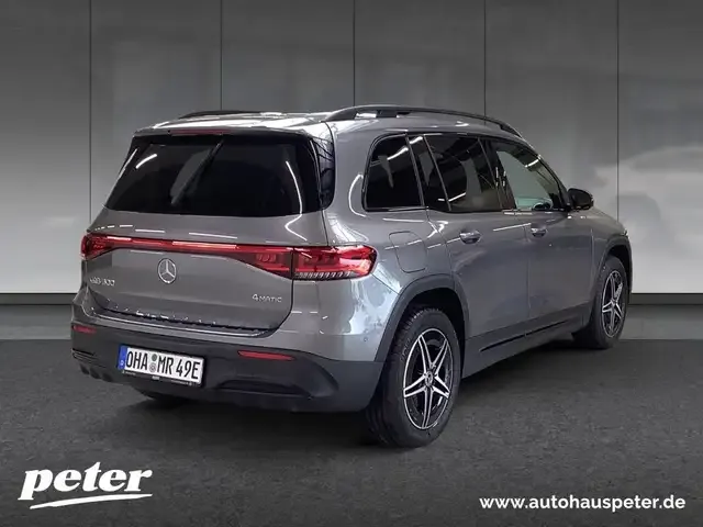 Mercedes-Benz EQB 300