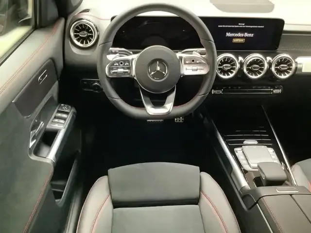 Mercedes-Benz EQB 300