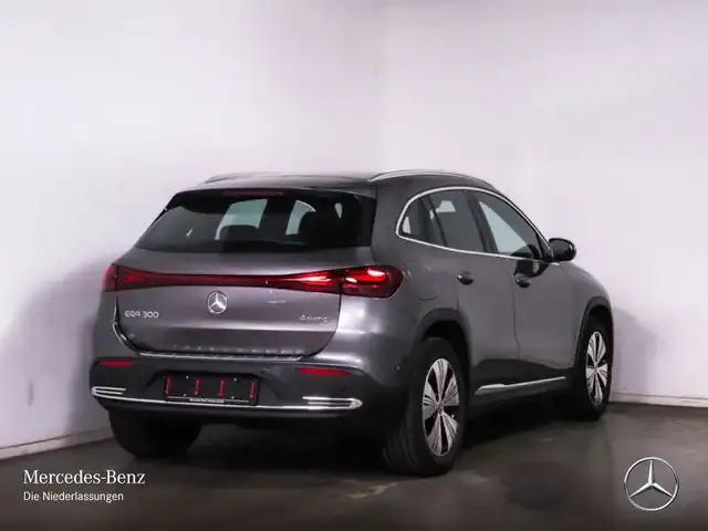 Mercedes-Benz EQA 300