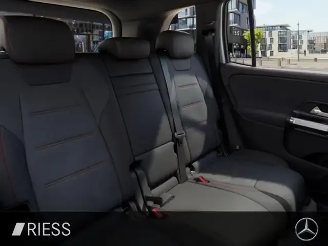 Mercedes-Benz EQB 300