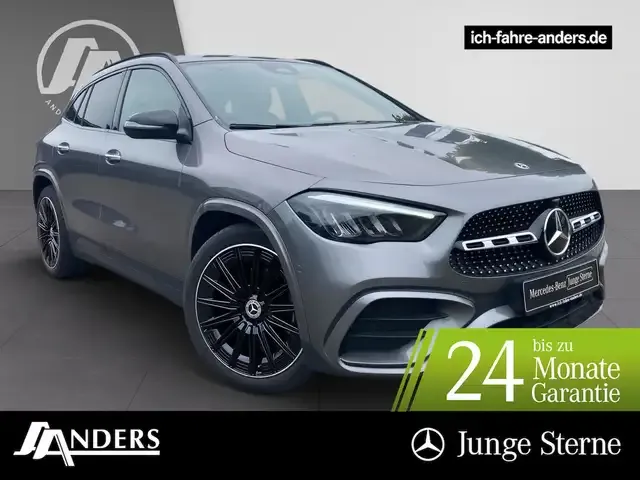 Mercedes-Benz GLA 220
