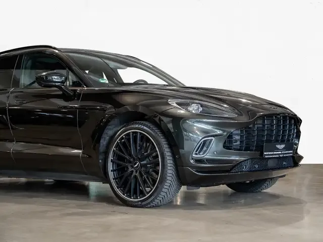 Aston Martin DBX