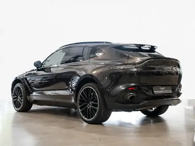 Aston Martin DBX