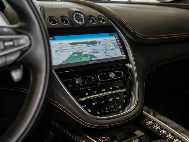 Aston Martin DBX