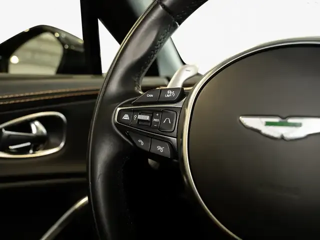 Aston Martin DBX