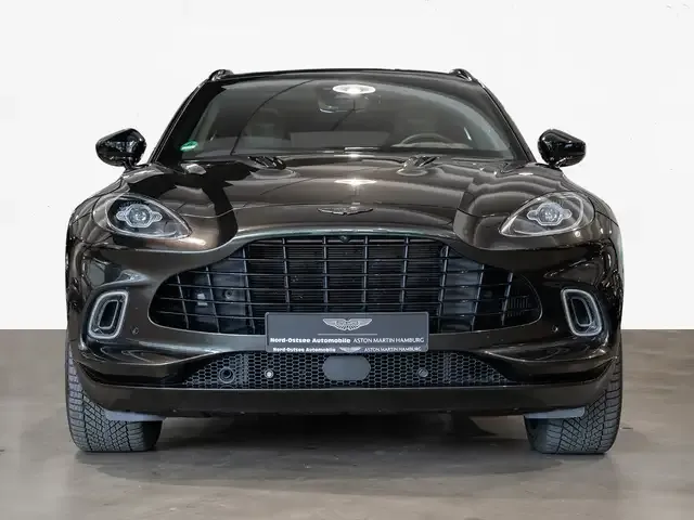 Aston Martin DBX