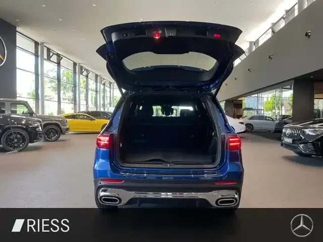 Mercedes-Benz GLB 200