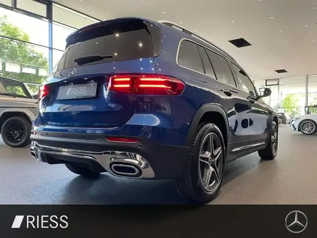 Mercedes-Benz GLB 200